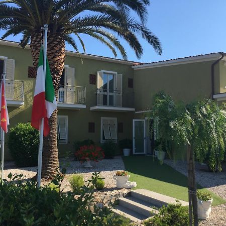 Hotel Barbarossa Porto Azzurro Eksteriør billede