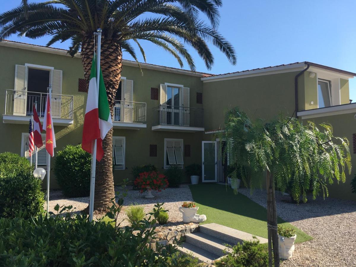 Hotel Barbarossa Porto Azzurro Eksteriør billede