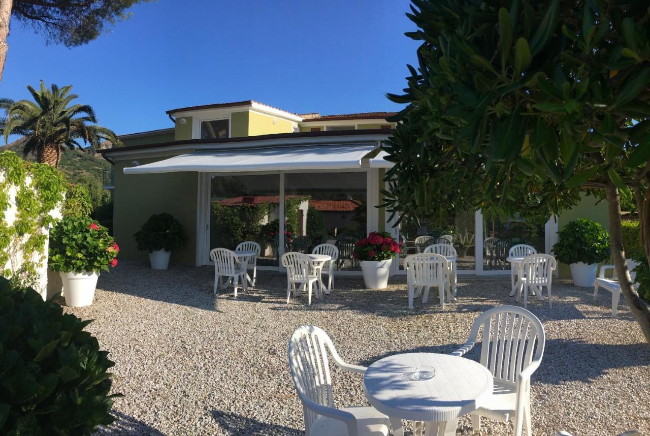 Hotel Barbarossa Porto Azzurro Eksteriør billede