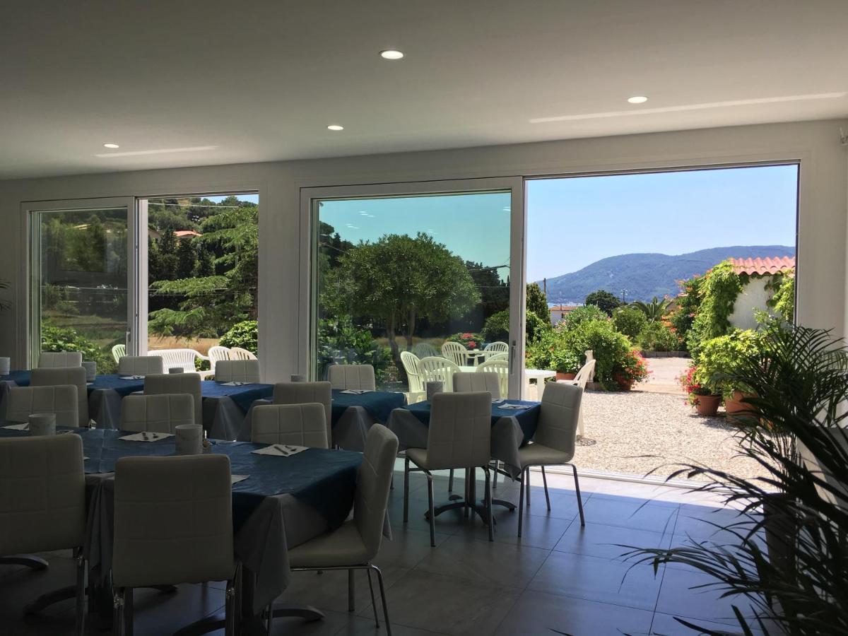 Hotel Barbarossa Porto Azzurro Eksteriør billede