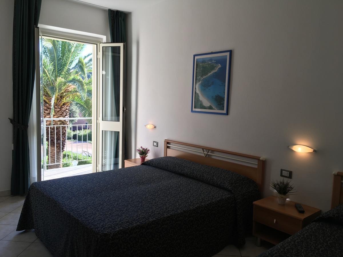 Hotel Barbarossa Porto Azzurro Eksteriør billede
